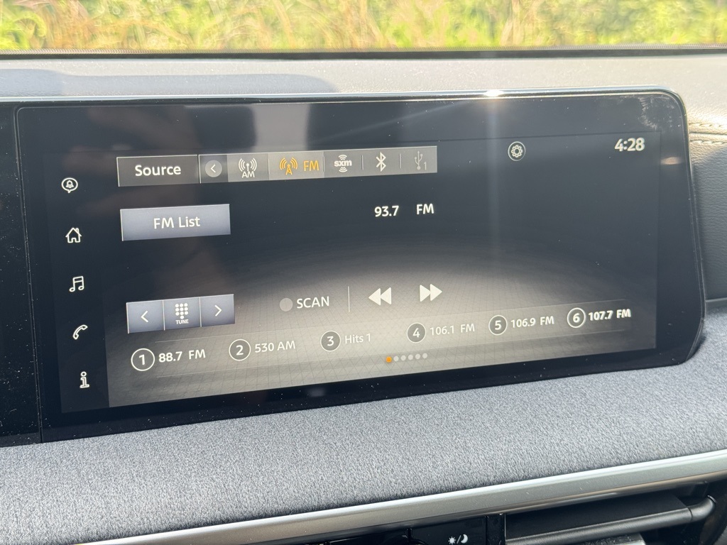 2025 Nissan Kicks SV photo 10