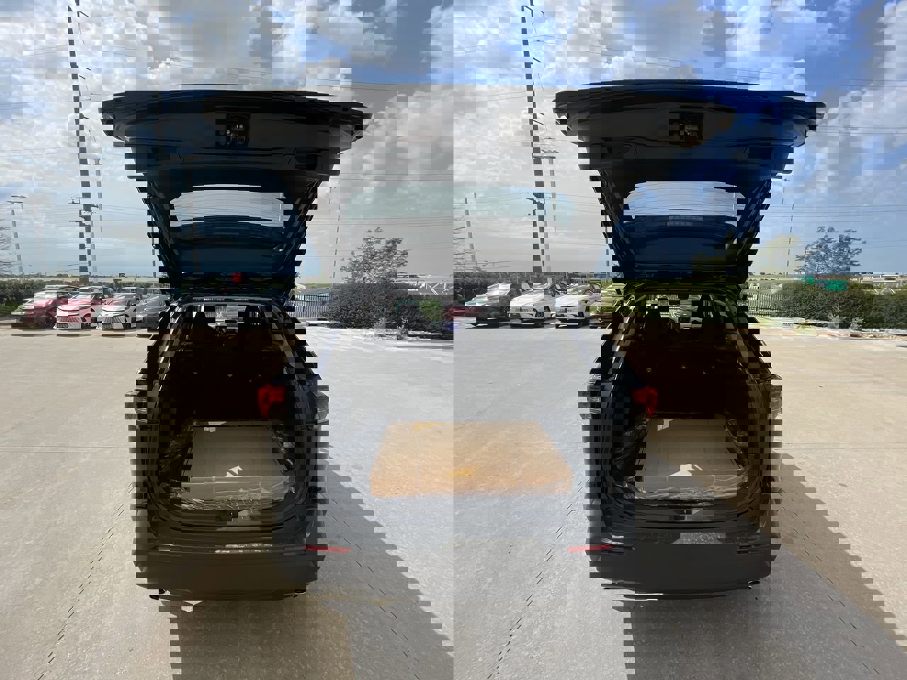 2025 Toyota RAV4 Hybrid LE photo 23