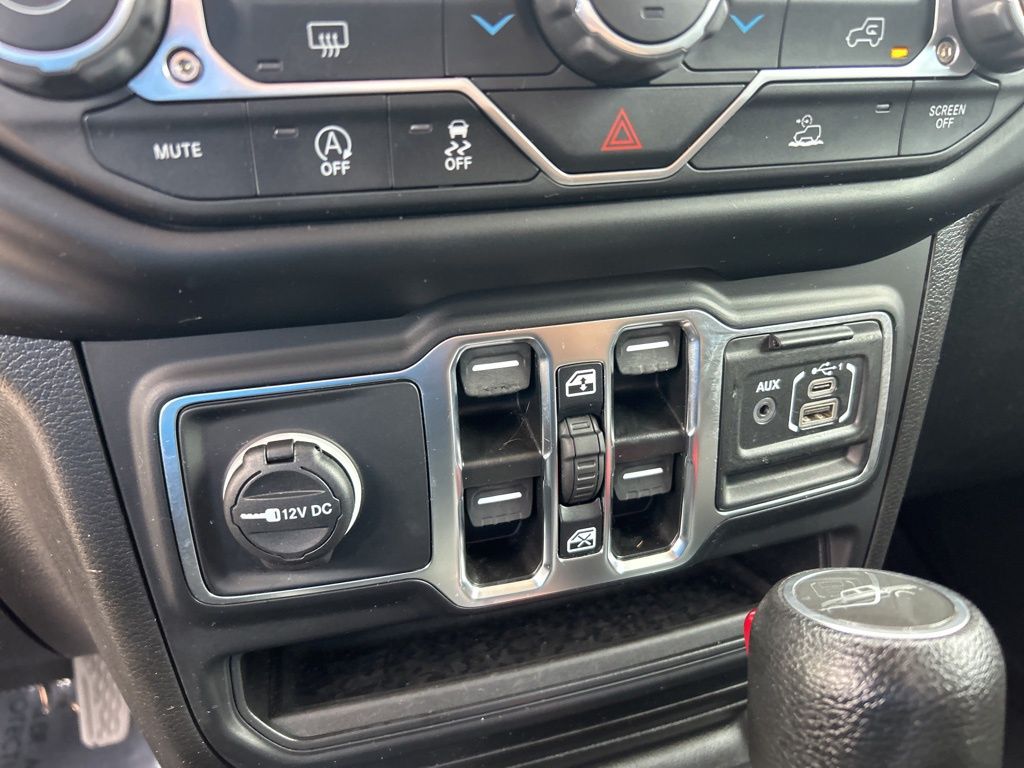 2023 Jeep Gladiator Overland photo 36