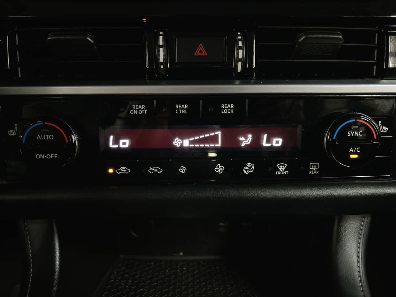 2022 Nissan Pathfinder SV photo 26