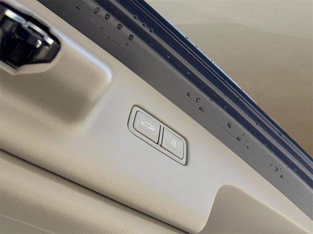 2026 Hyundai Palisade Limited photo 21
