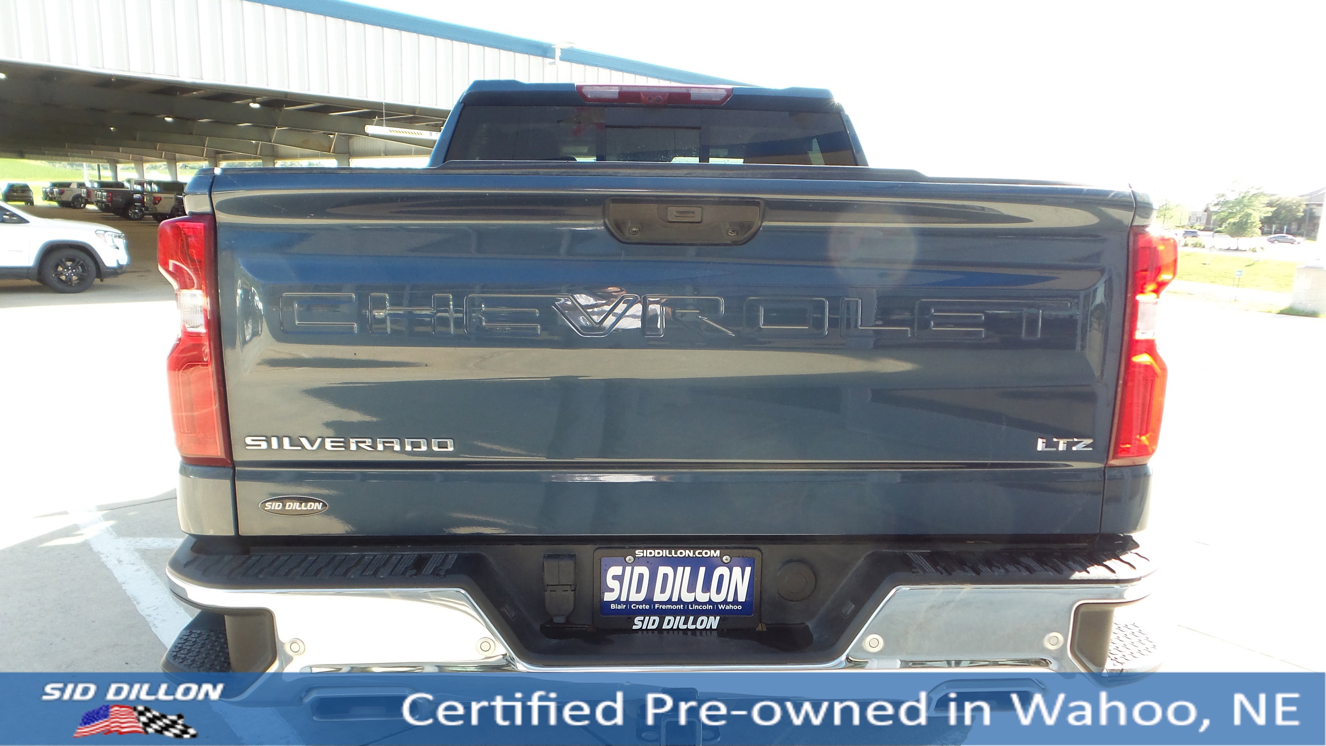 2024 Chevrolet Silverado 1500 LTZ photo 2