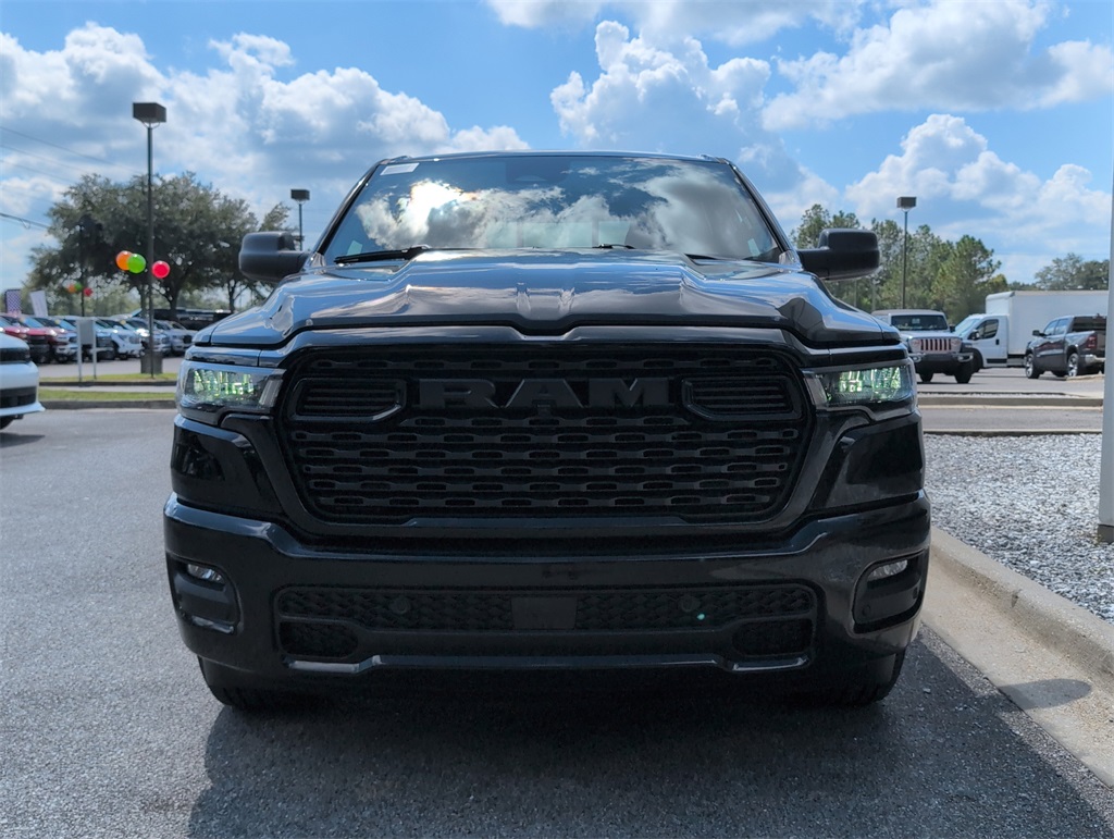 2025 Ram 1500 Tradesman photo 2