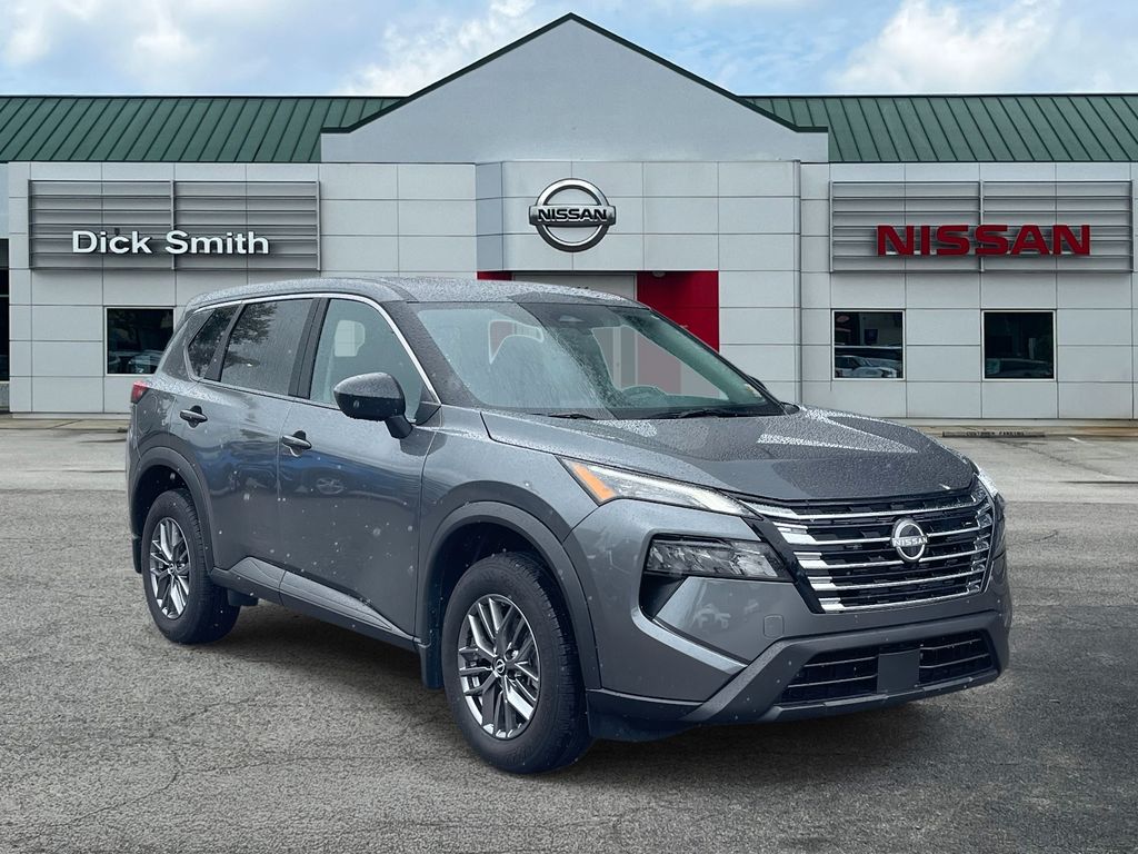 Used 2025 Gray Nissan S image 1