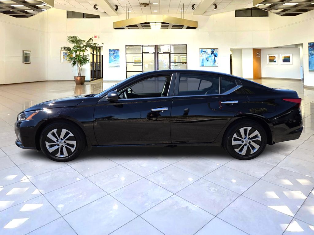 2025 Nissan Altima 2.5 S photo 4