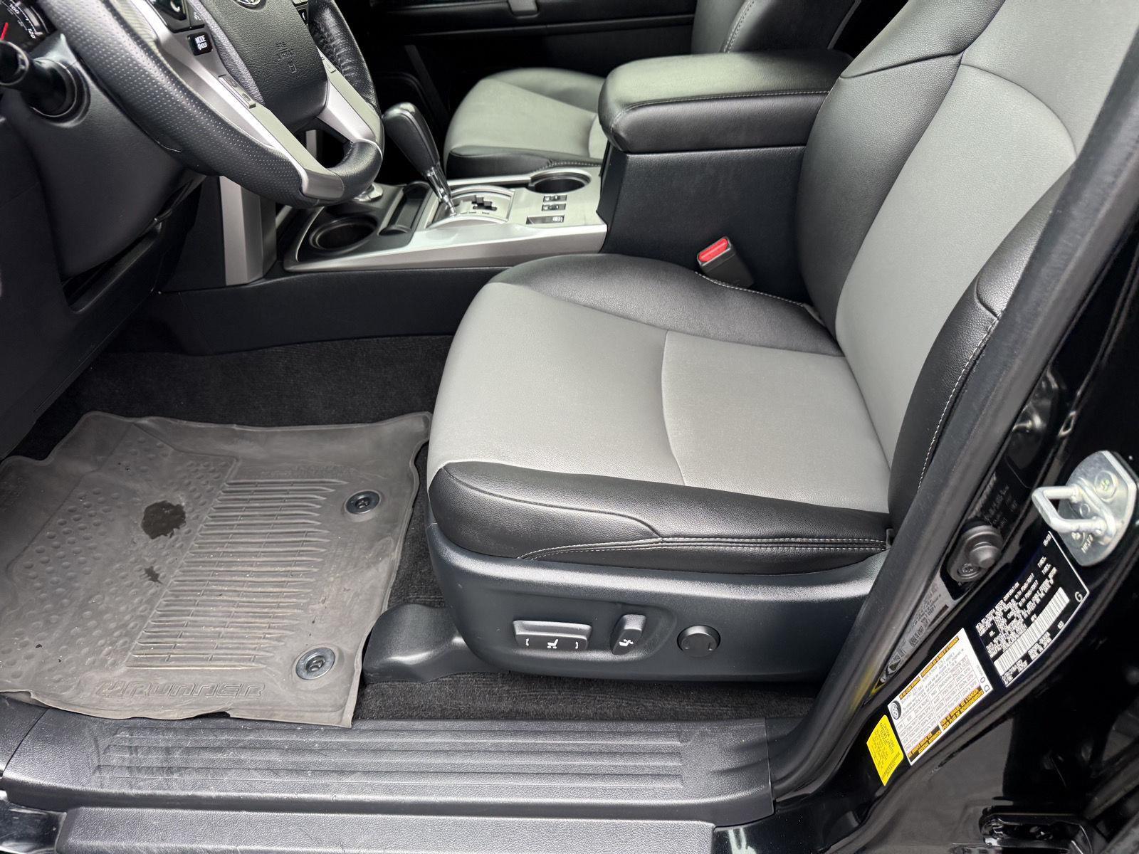 2023 Toyota 4Runner SR5 Premium photo 14