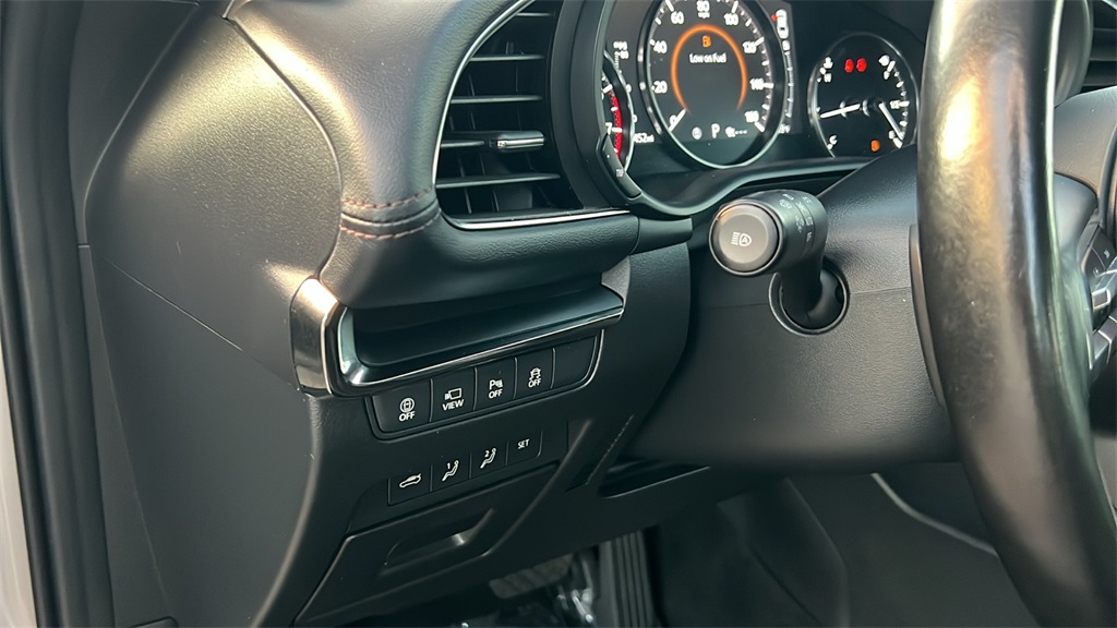 2022 Mazda Mazda3 Premium Plus photo 11