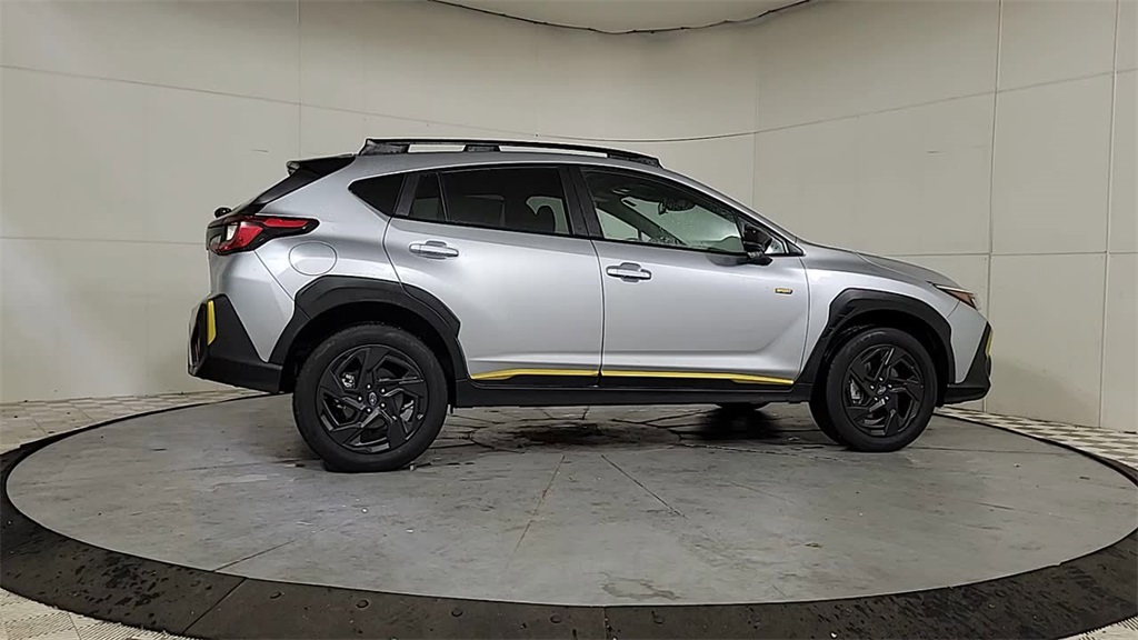 2024 SUBARU CROSSTREK - Image 8