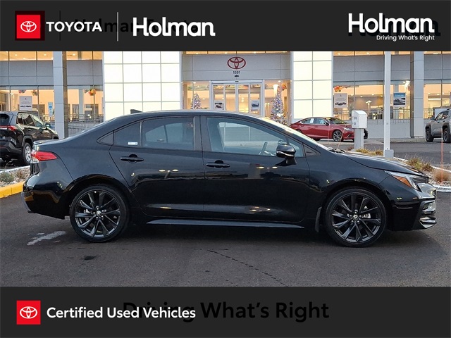 2023 Toyota Corolla SE's photo