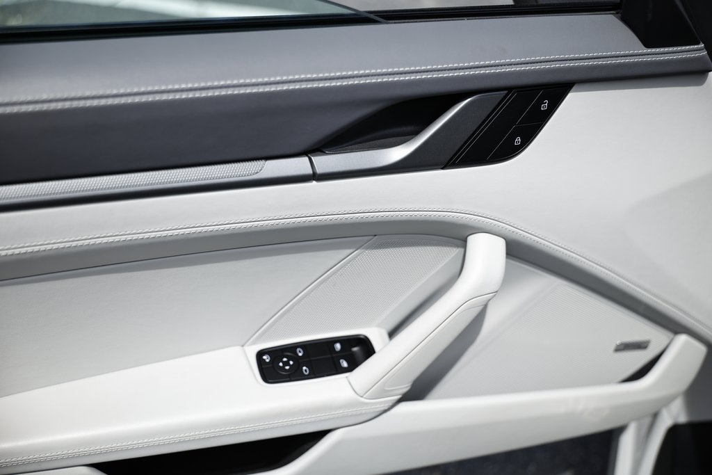 2024 Porsche 911 T 4 photo 19