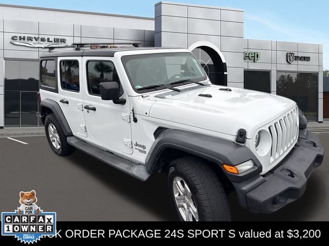 2019 Jeep Wrangler Sport S's photo