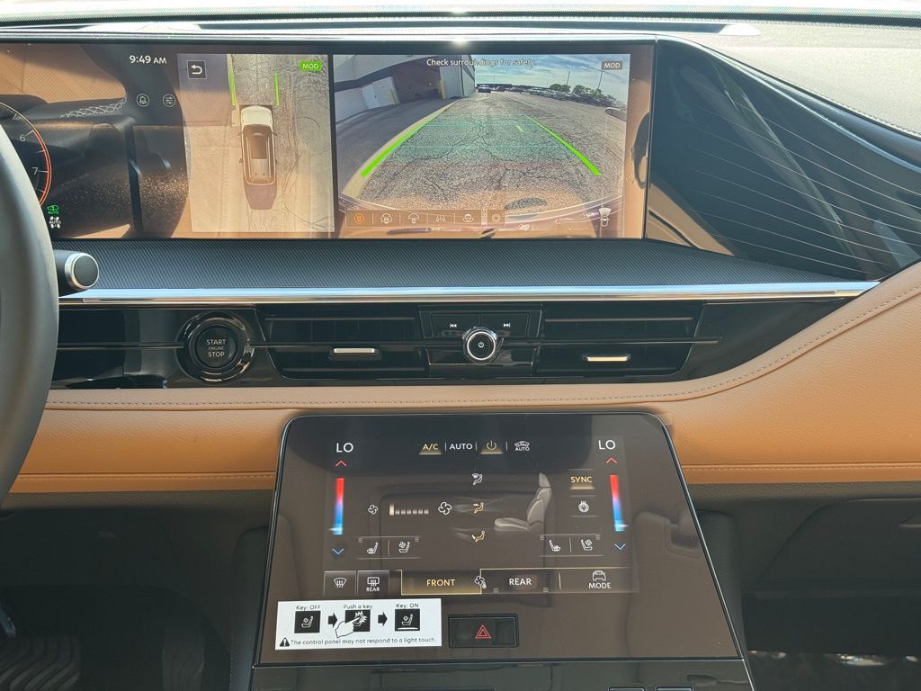 2025 Infiniti QX80 Luxe photo 10