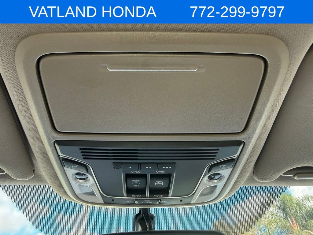 2019 Honda Ridgeline RTL-T photo 23