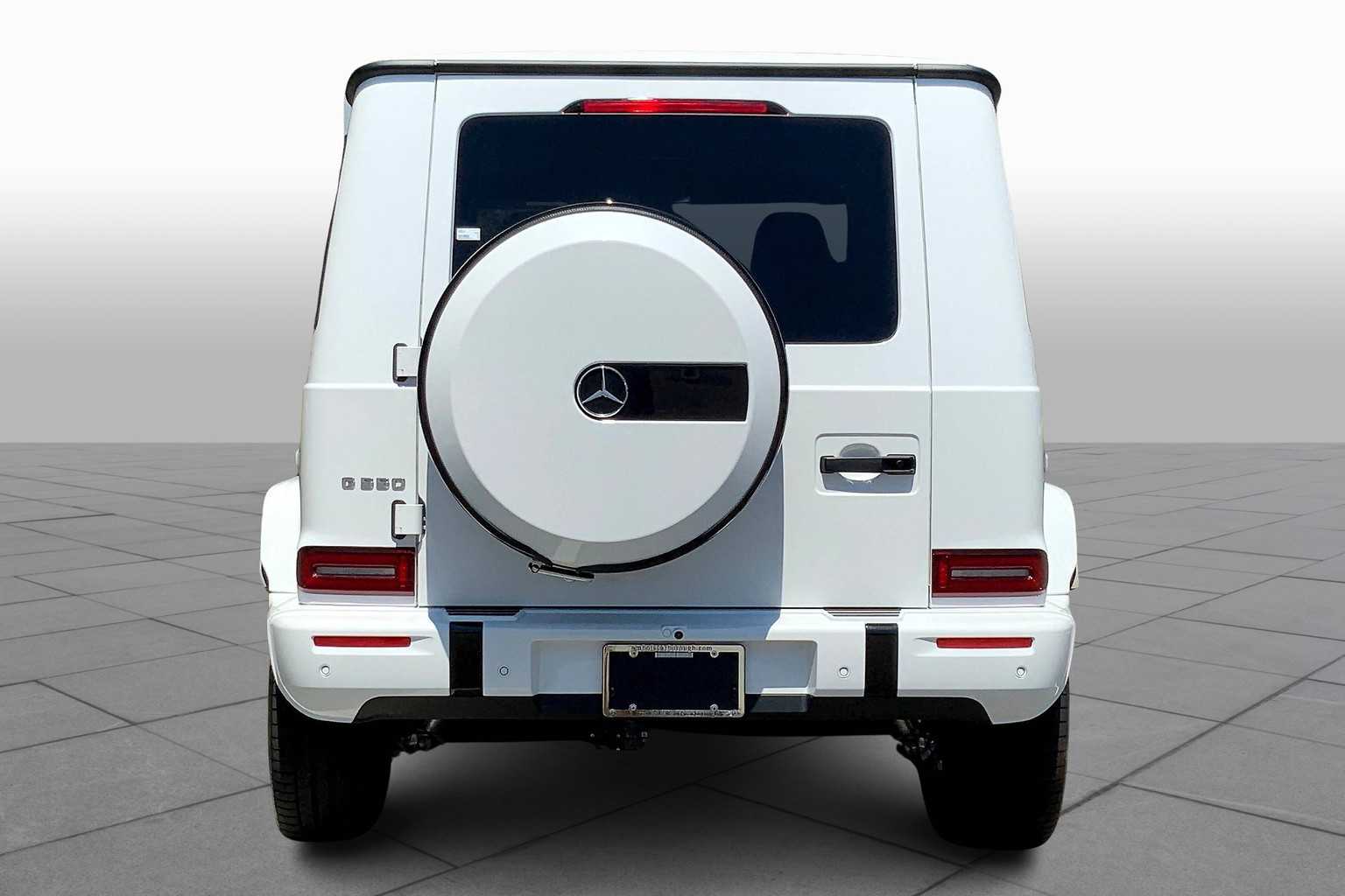 2025 Mercedes Benz G 550 photo 4
