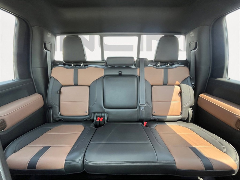 2022 Chevrolet Silverado 2500HD High Country photo 18