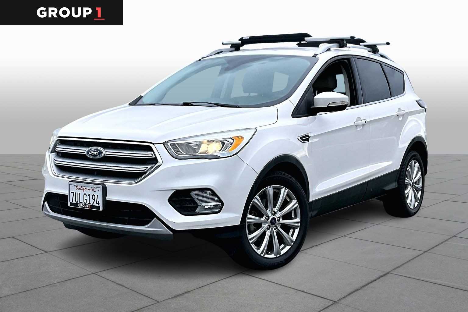 2017 Ford Escape Titanium's photo