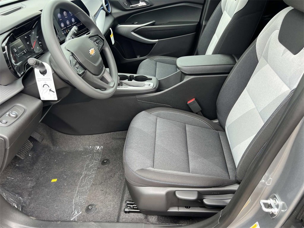 2026 Chevrolet Trax LS photo 12