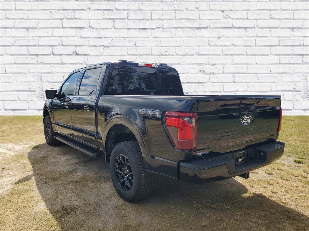 2025 Ford F-150 XLT photo 3