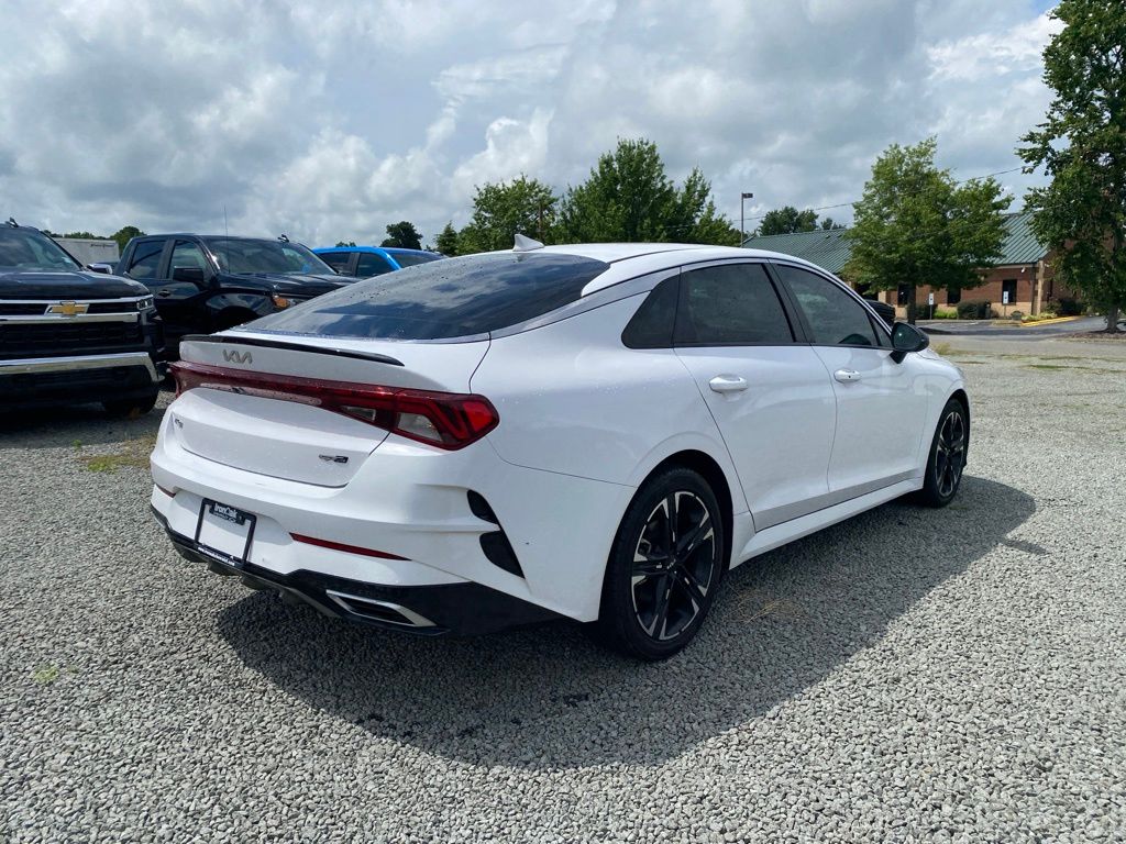 2022 Kia K5 GT-Line photo 3