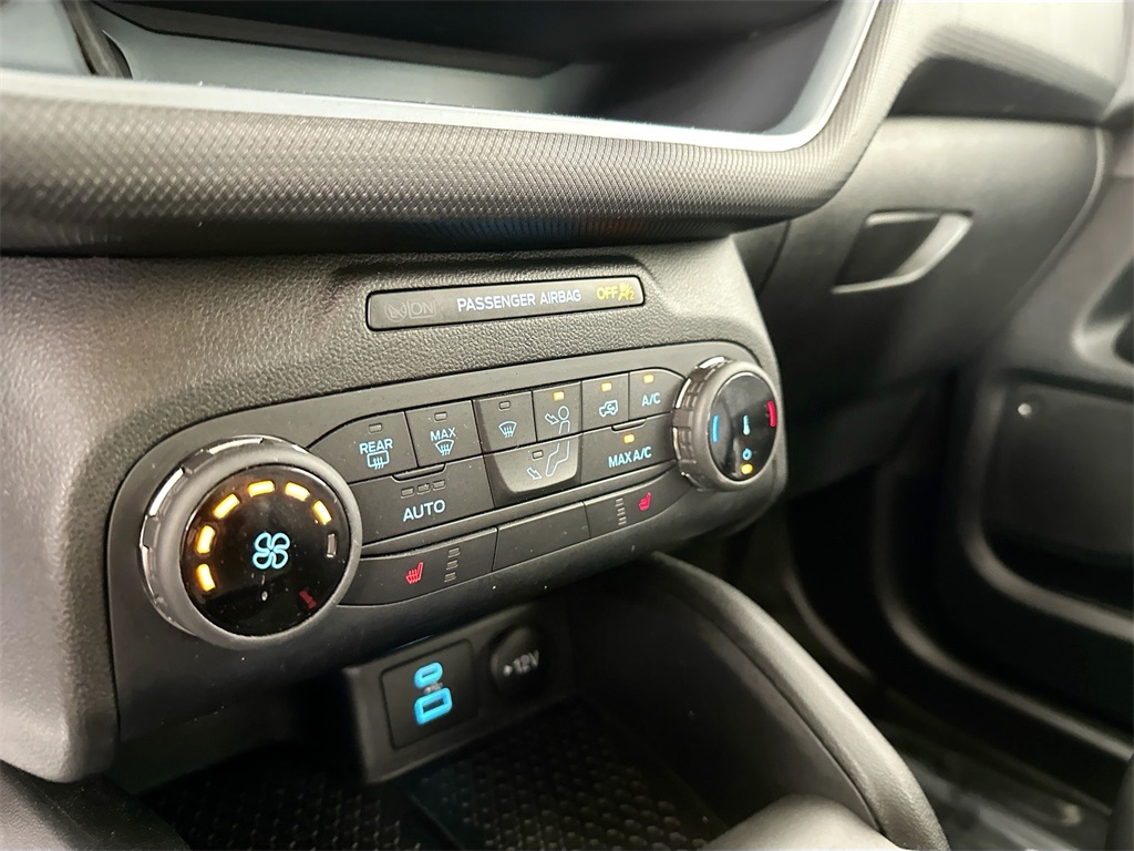 Used 2022 Velocity Blue Metallic Ford Badlands image 19