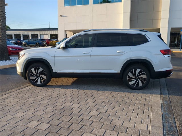 2026 Volkswagen Atlas SEL photo 6