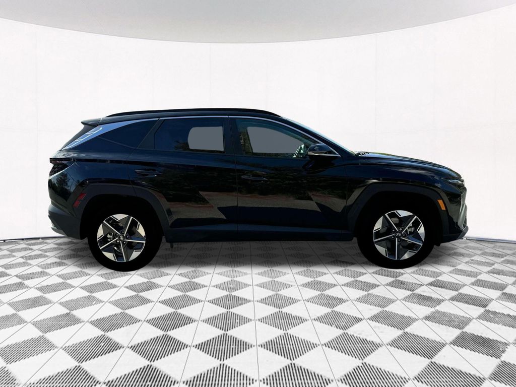 2025 Hyundai Tucson SEL Convenience photo 8