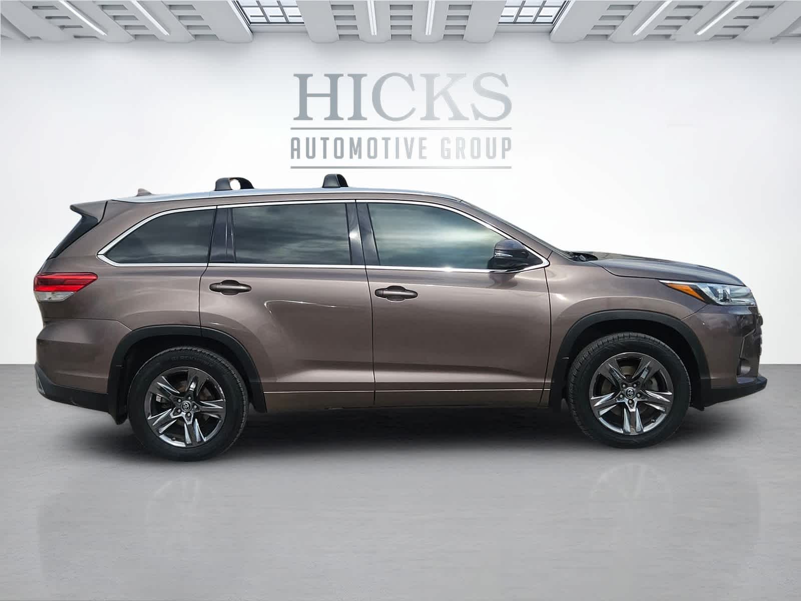 2018 Toyota Highlander Limited Platinum photo 4