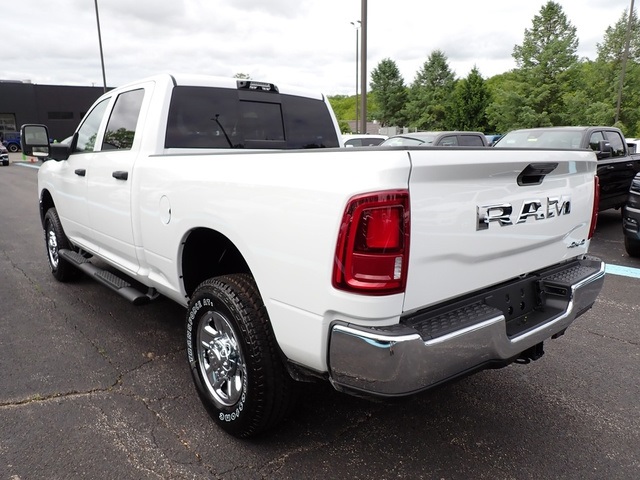 2025 Ram 2500 Tradesman photo 2