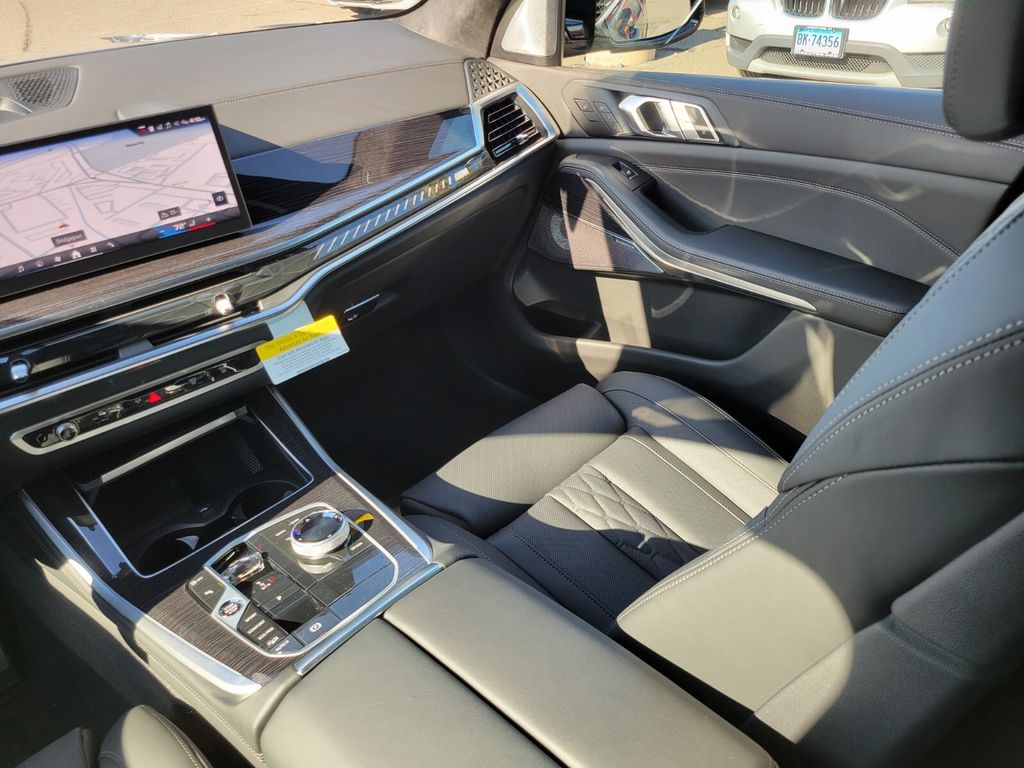 2026 Bmw X5 M60i photo 17