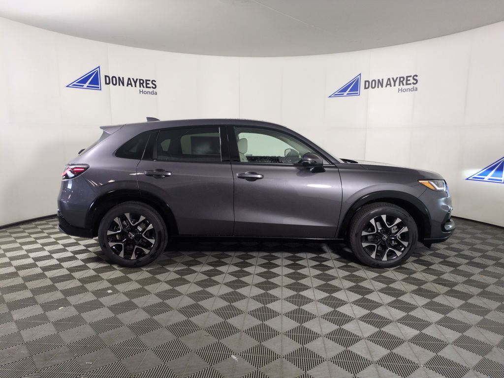 2026 Honda HR-V EX-L photo 5