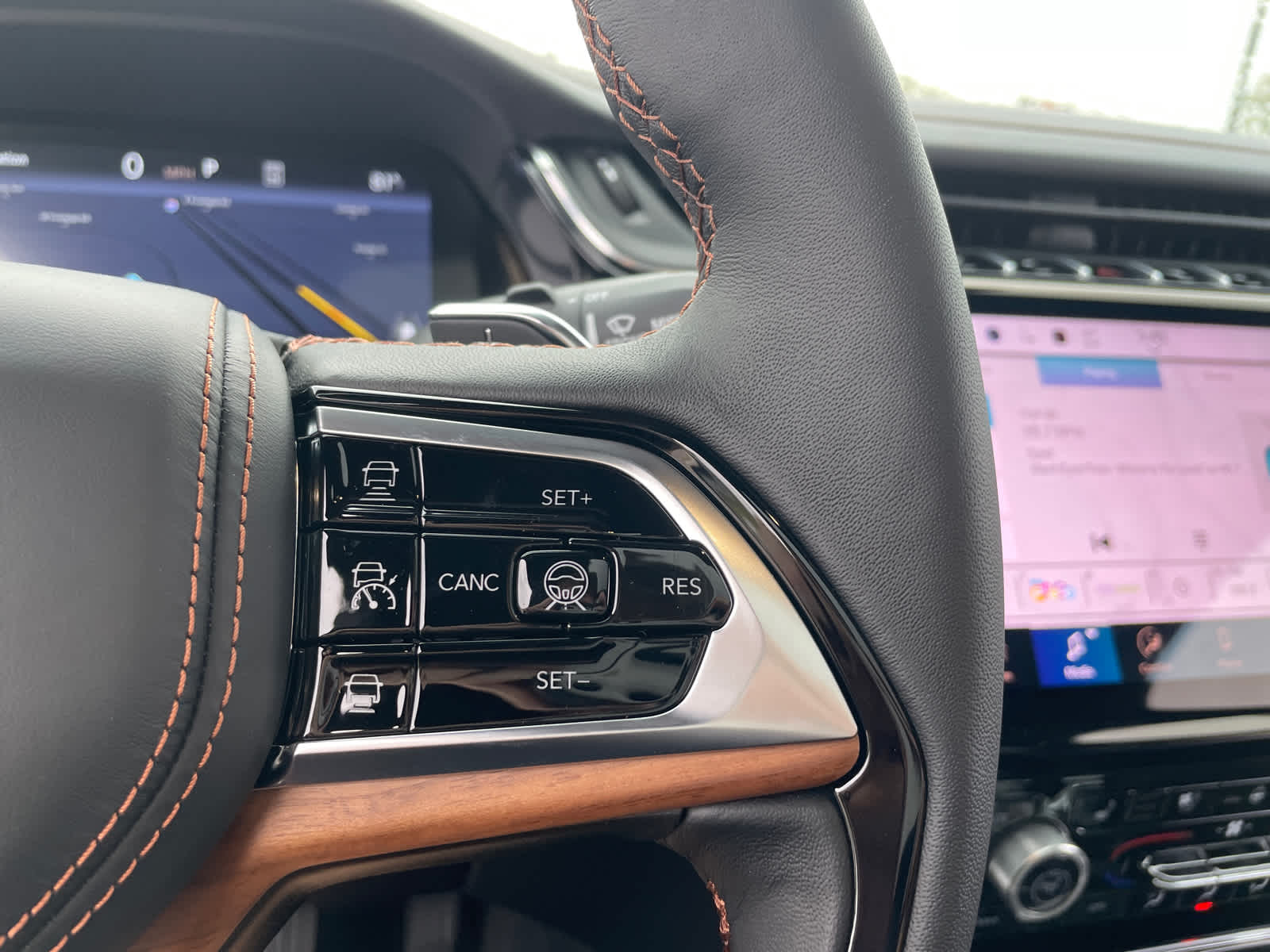 2025 Jeep Grand Cherokee L Summit Reserve photo 24