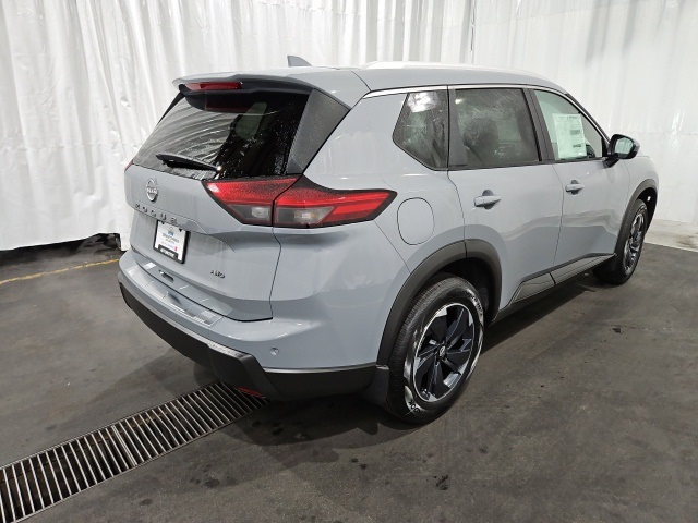 2026 Nissan Rogue SV photo 2