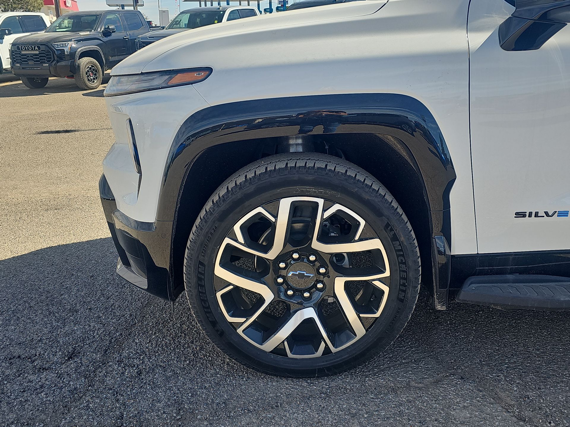 2024 Chevrolet Silverado EV RST photo 52