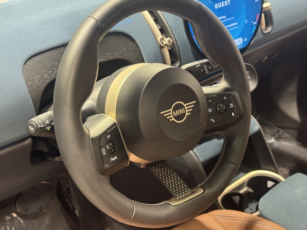 2025 Mini Cooper ALL4 Signature photo 14
