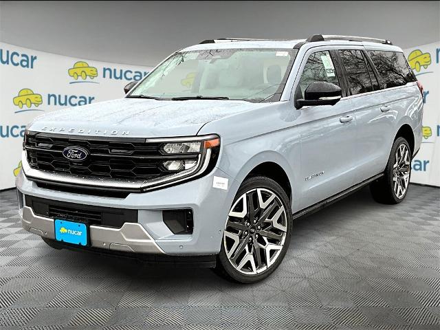 2025 Ford Expedition Platinum MAX photo 2