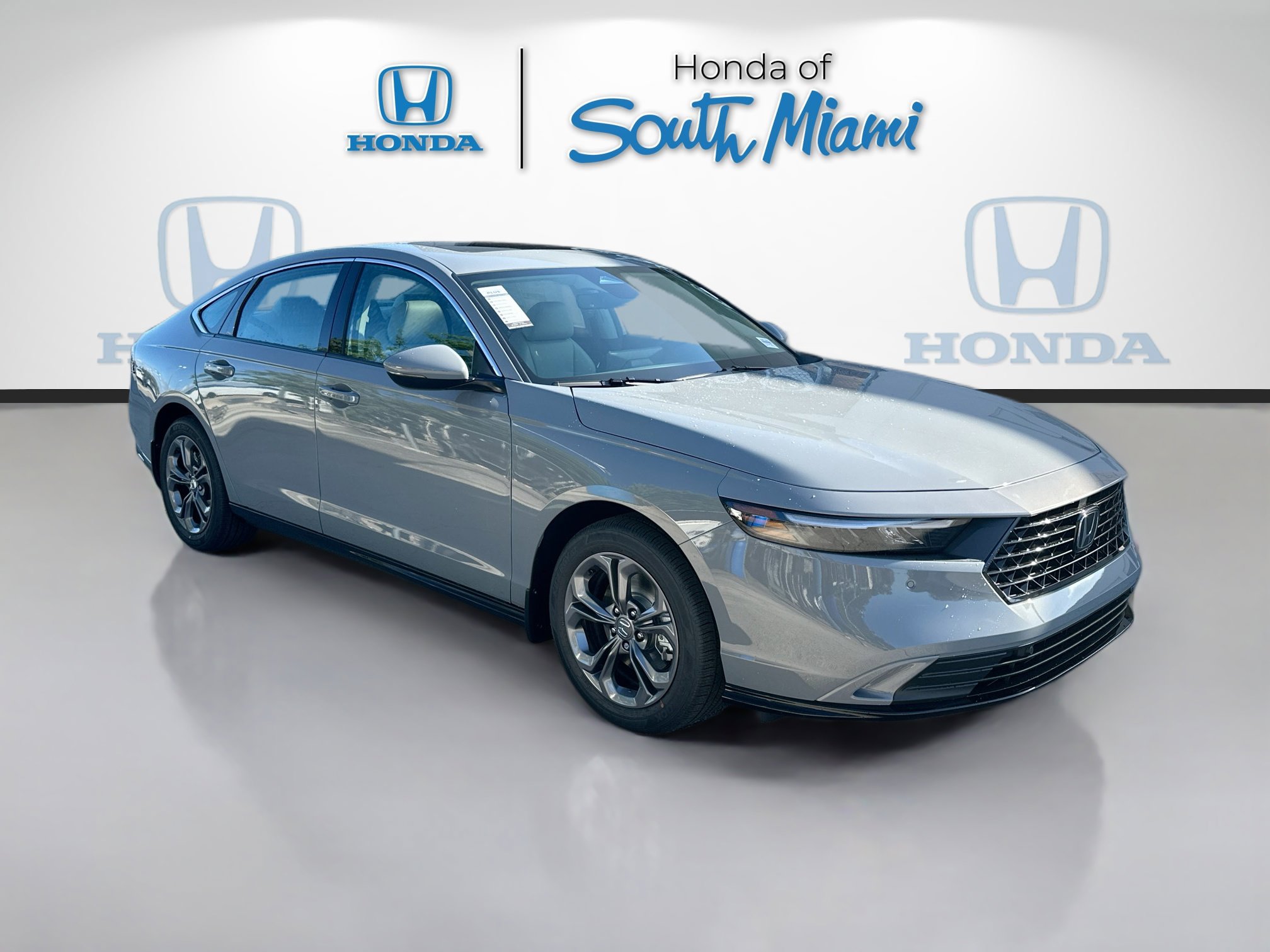 2025 Honda Accord Hybrid EX-L's photo