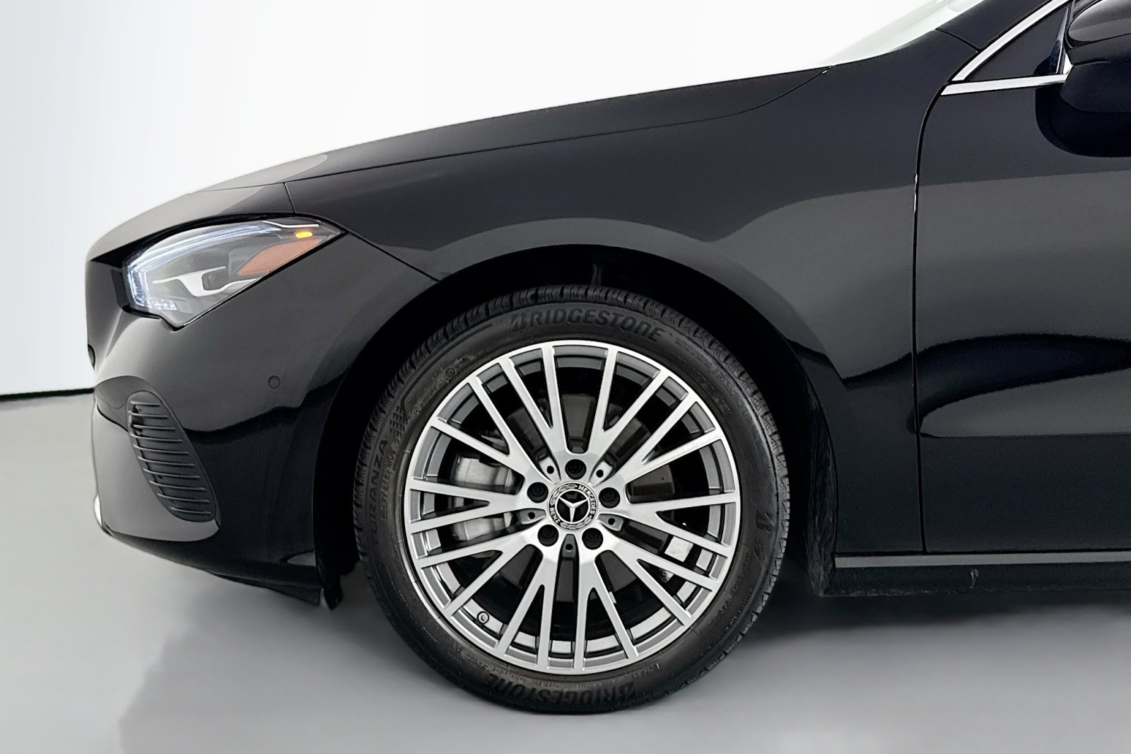 2025 Mercedes Benz CLA 250 4MATIC photo 8
