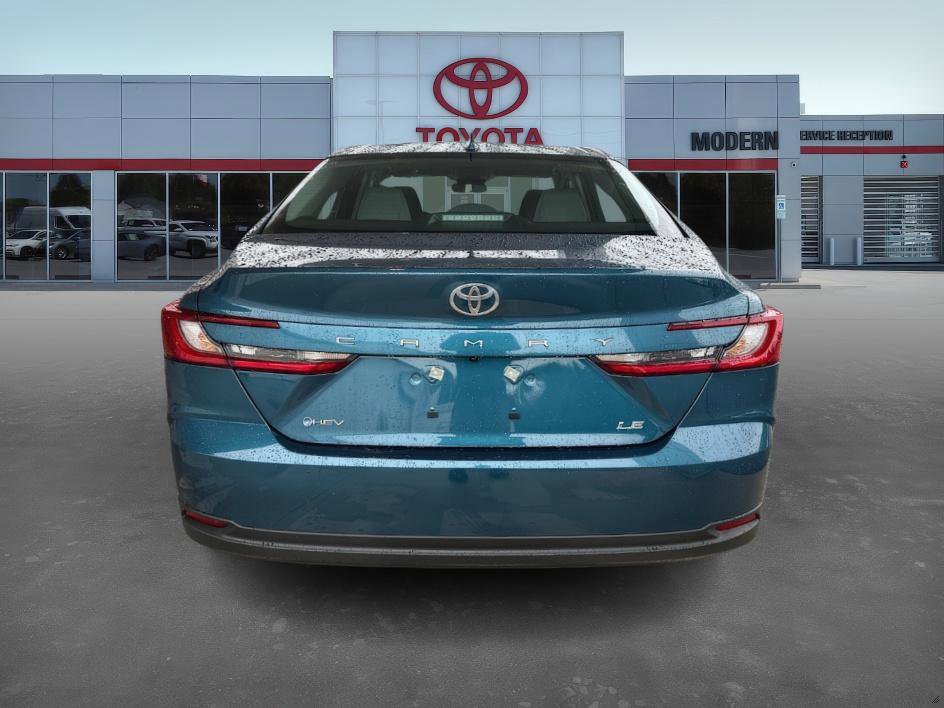 2025 Toyota Camry LE photo 4