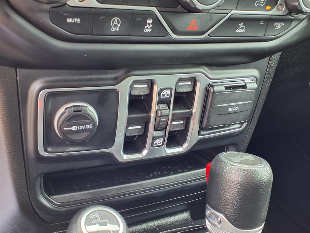 2023 Jeep Wrangler Sport S photo 11