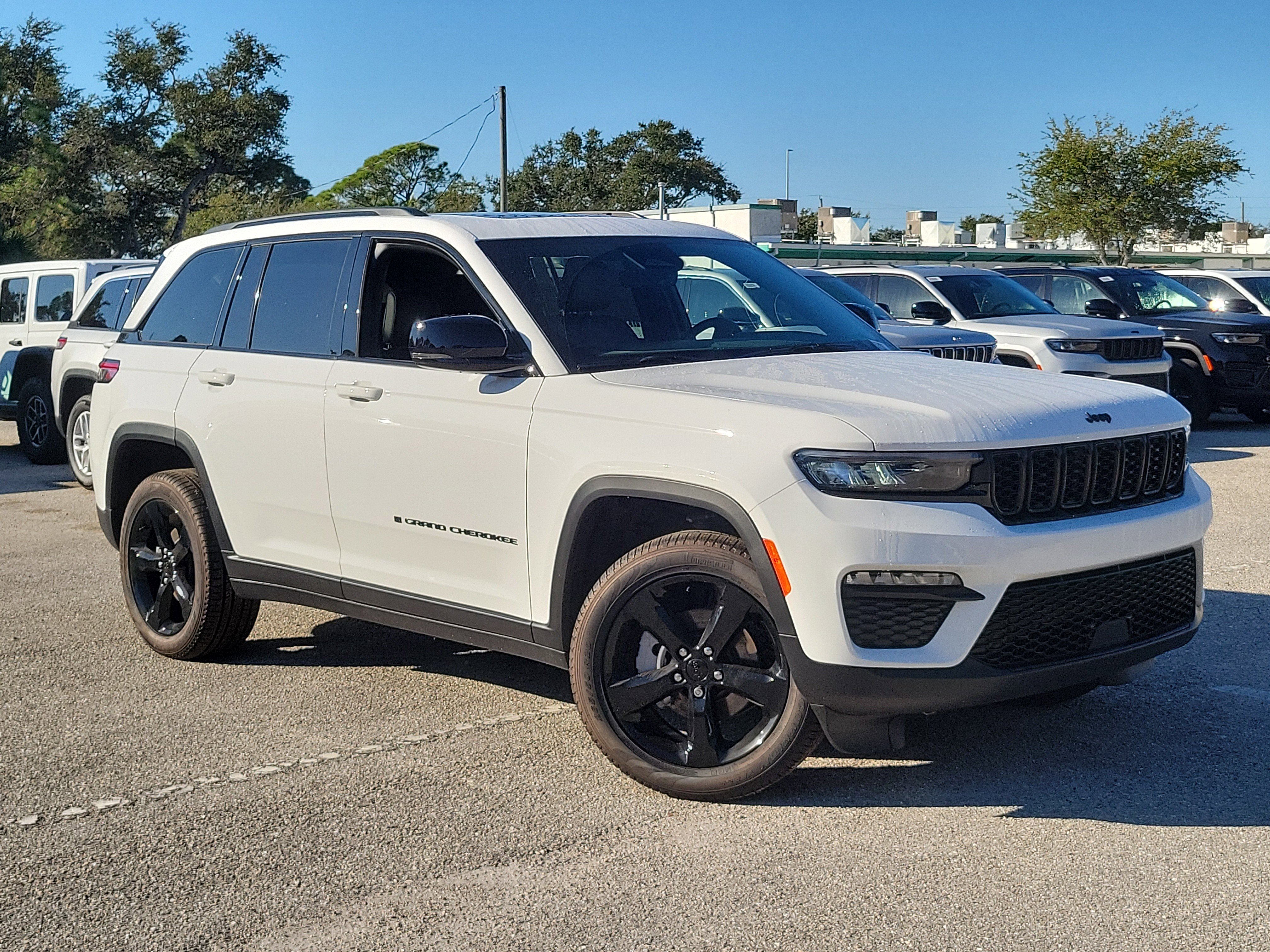 2025 Jeep Grand Cherokee Limited's photo