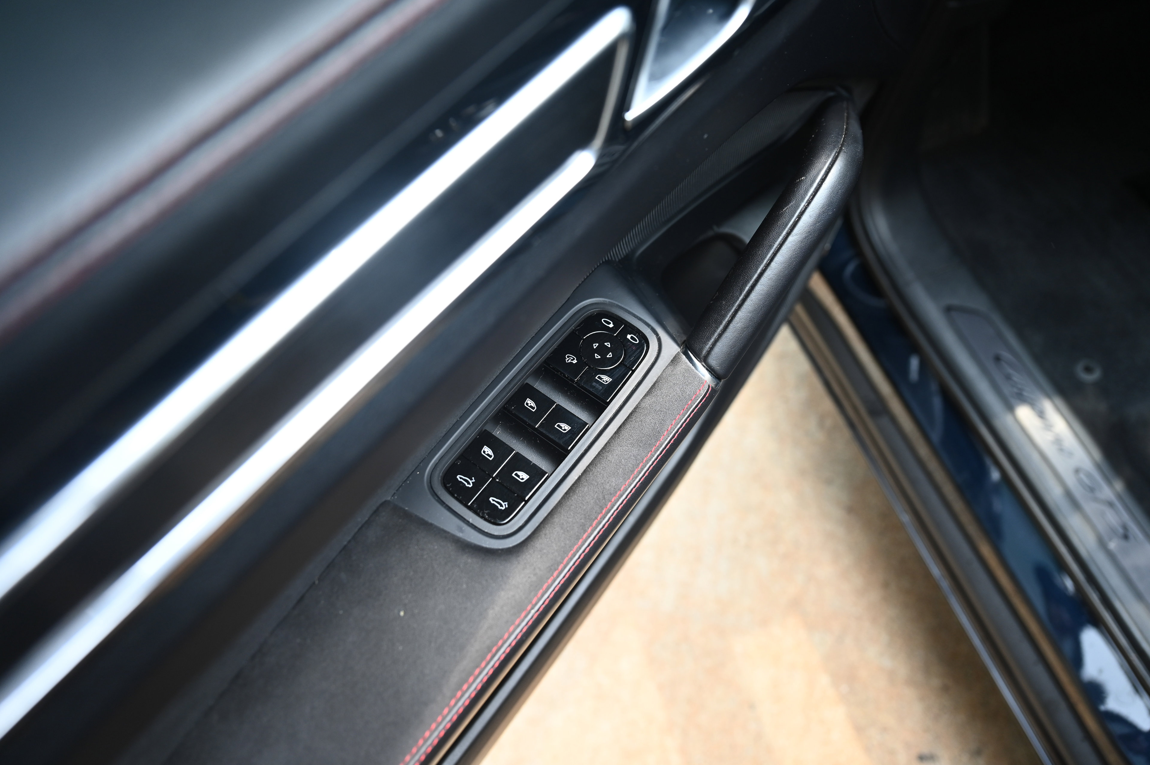 2021 Porsche Cayenne GTS Coupe photo 11