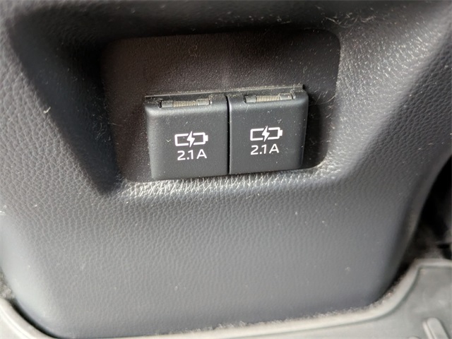 2021 Toyota RAV4 Hybrid XLE Premium photo 23