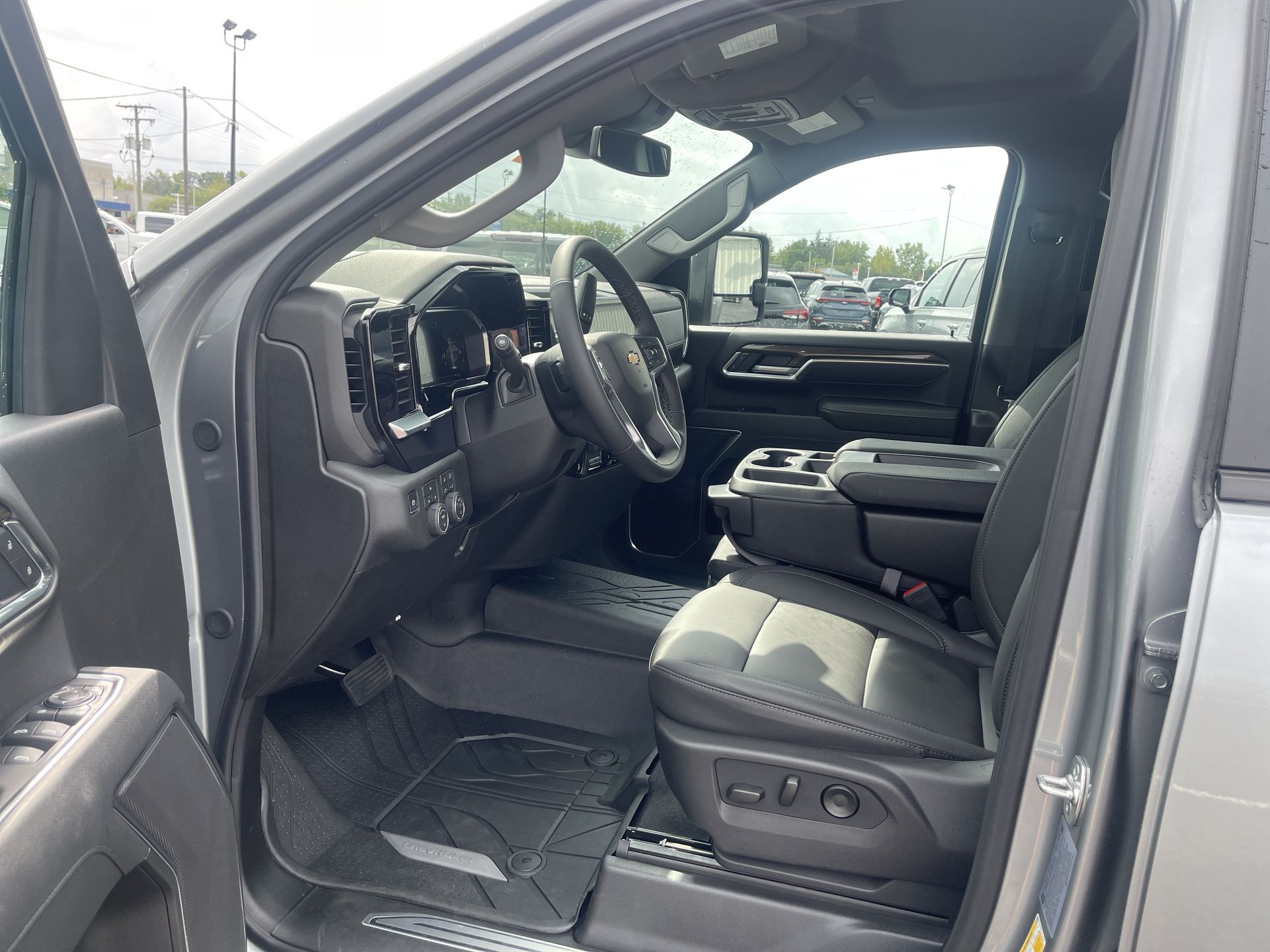 2026 Chevrolet Silverado 3500HD LT photo 46