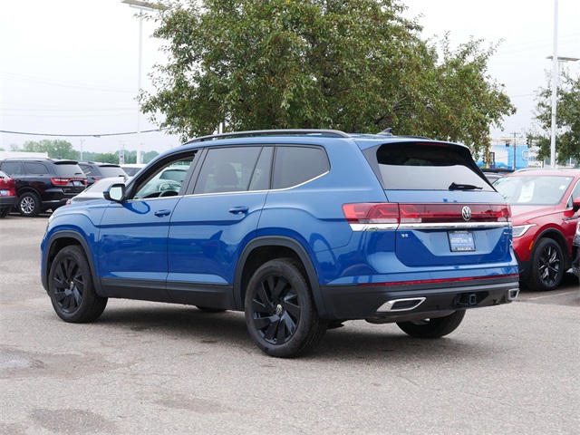 2025 Volkswagen Atlas SE Technology photo 5