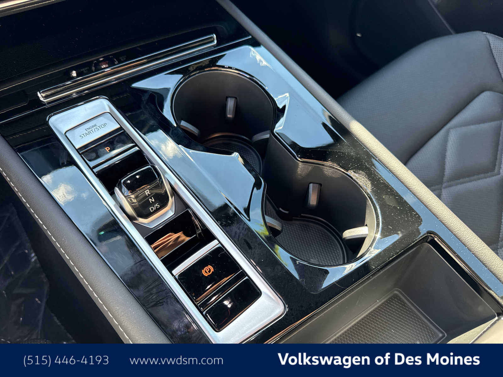 2026 Volkswagen Atlas Cross Sport SE Technology photo 15