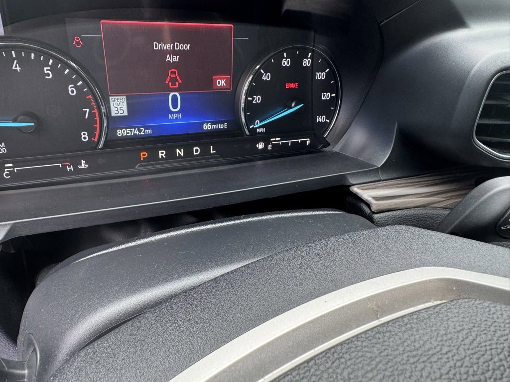 2022 Ford Explorer Limited photo 19