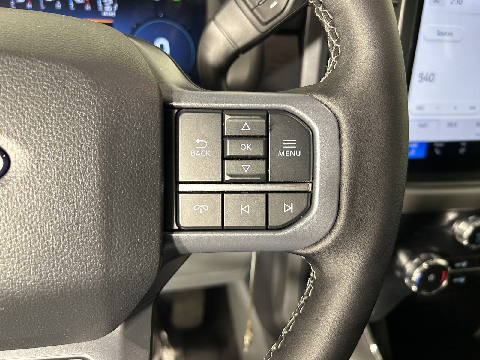 2025 Ford F-150 XLT photo 25