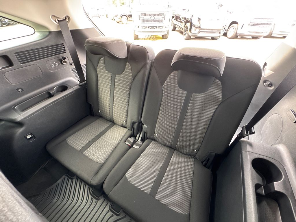 2026 Kia Sorento LX photo 21