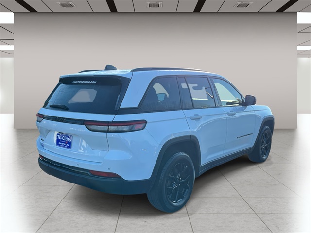 2024 Jeep Grand Cherokee Altitude X photo 2