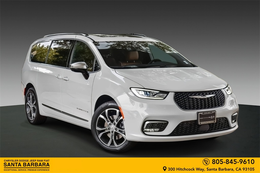 2026 Chrysler Pacifica Pinnacle's photo